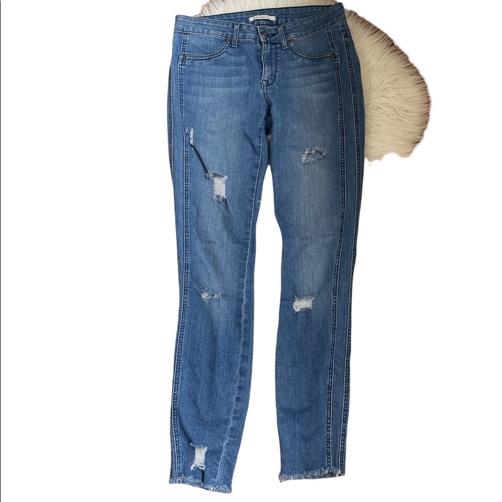 Rich & Skinny Women's Distressed Skinny Light Wash Jeans Raw Hem Size 27